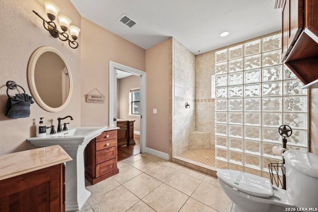 852 Crossbow, Canyon Lake, TX 78133