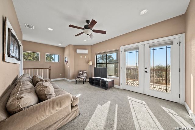 852 Crossbow, Canyon Lake, TX 78133