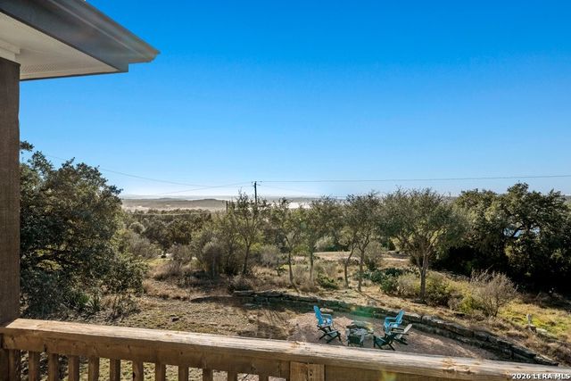 852 Crossbow, Canyon Lake, TX 78133