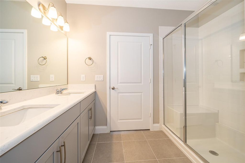 Image 23 of property listing at 7521 LAUREATE BOULEVARD 5208, Orlando, FL 32827