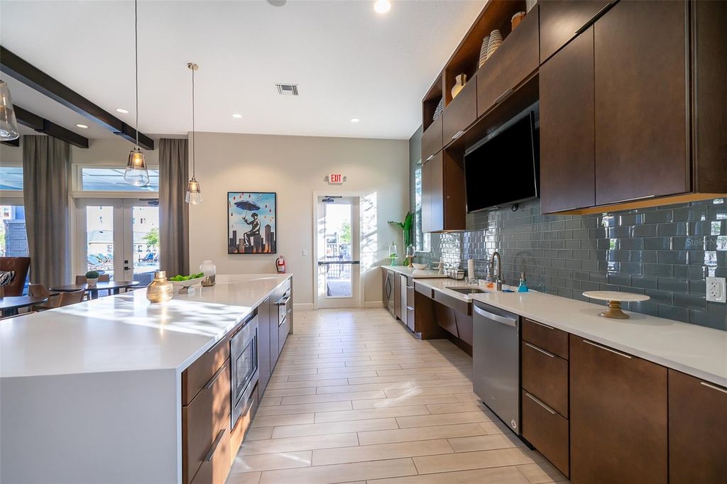 Image 31 of property listing at 7521 LAUREATE BOULEVARD 5208, Orlando, FL 32827