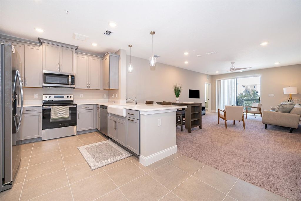Image 7 of property listing at 7521 LAUREATE BOULEVARD 5208, Orlando, FL 32827
