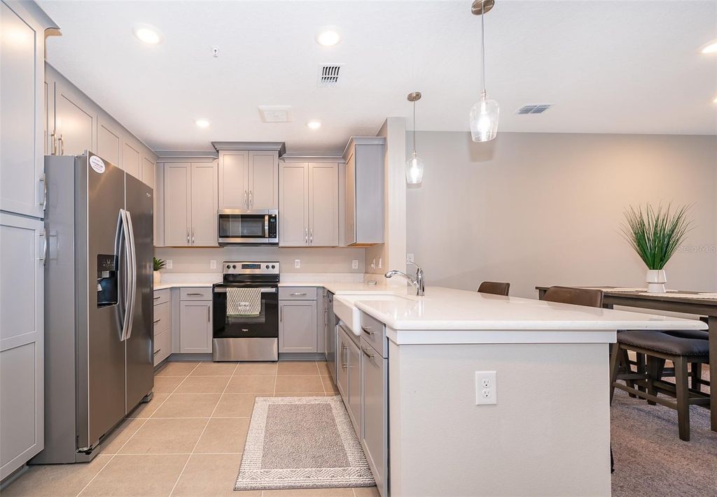 Image 9 of property listing at 7521 LAUREATE BOULEVARD 5208, Orlando, FL 32827