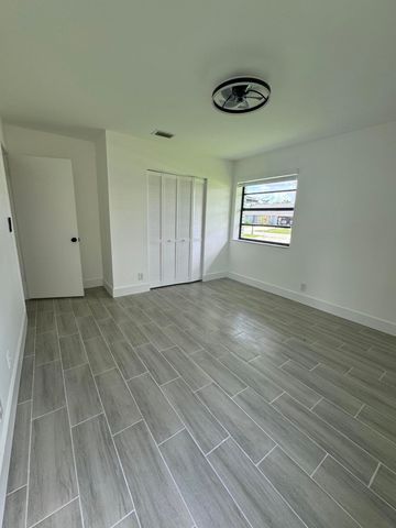 158 Cordoba Circle, Royal Palm Beach, FL 33411