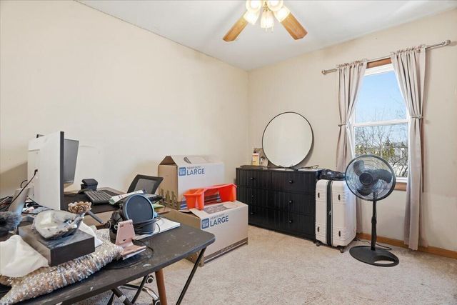 7704 40th AVENUE, Kenosha, WI 53142