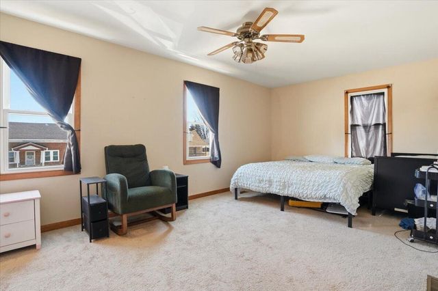 7704 40th AVENUE, Kenosha, WI 53142