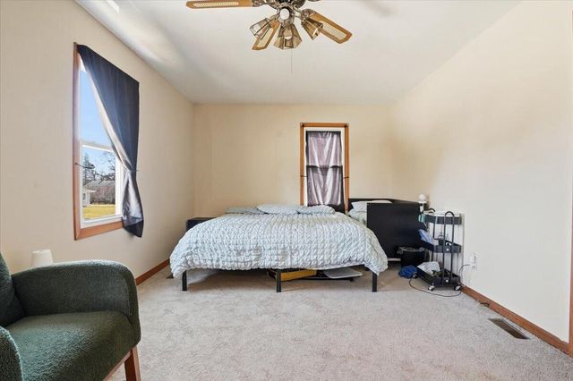 7704 40th AVENUE, Kenosha, WI 53142