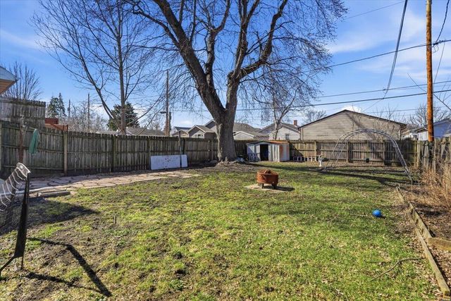 7704 40th AVENUE, Kenosha, WI 53142