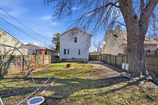 7704 40th AVENUE, Kenosha, WI 53142