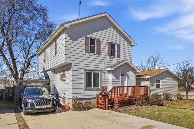 7704 40th AVENUE, Kenosha, WI 53142