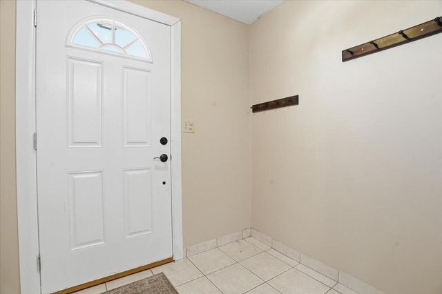 7704 40th AVENUE, Kenosha, WI 53142