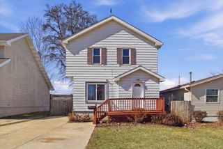 7704 40th AVENUE, Kenosha, WI 53142