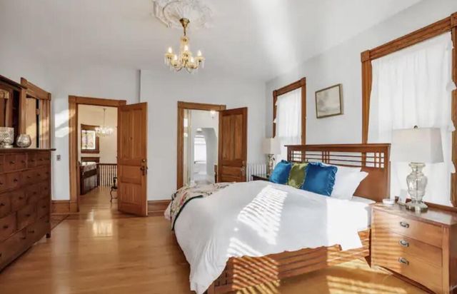 1520 College AVENUE, Racine, WI 53403