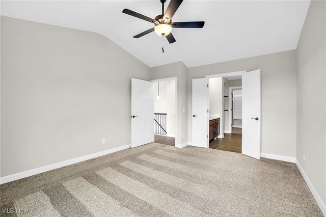 482 Meadow Trail SW, Hartville, OH 44632