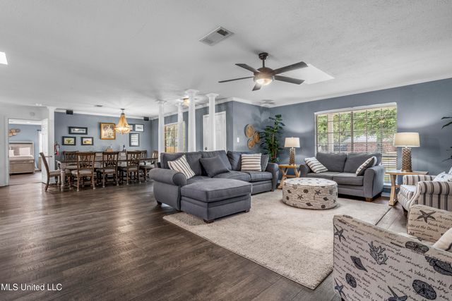 10 Wenmar Avenue, Pass Christian, MS 39571