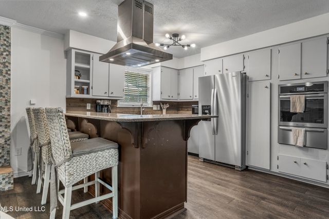 10 Wenmar Avenue, Pass Christian, MS 39571