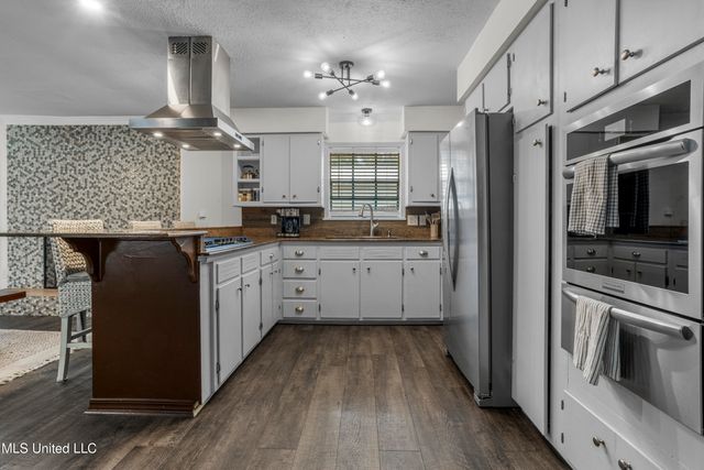 10 Wenmar Avenue, Pass Christian, MS 39571