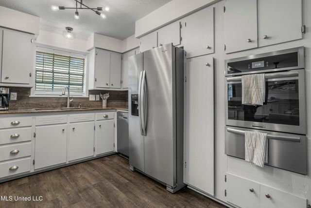 10 Wenmar Avenue, Pass Christian, MS 39571