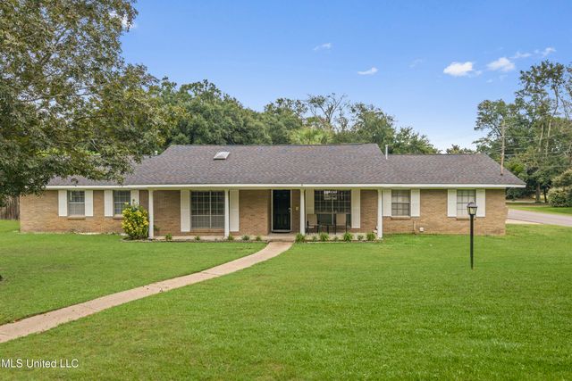 10 Wenmar Avenue, Pass Christian, MS 39571