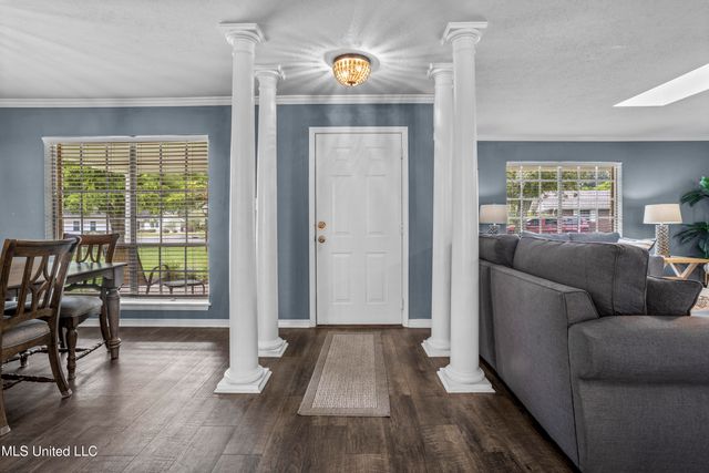 10 Wenmar Avenue, Pass Christian, MS 39571