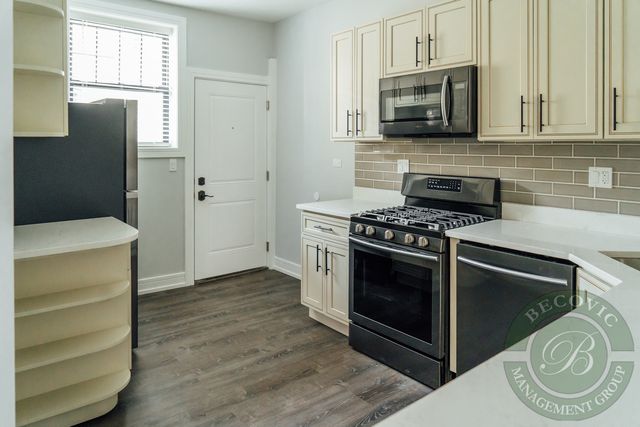 6109 N Winthrop Avenue 3, Chicago, IL 60660