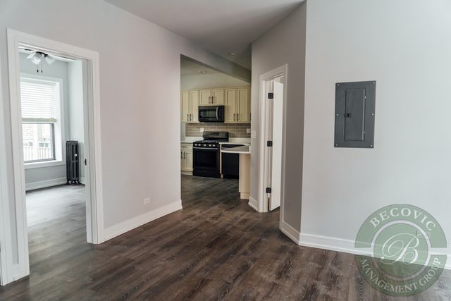 6109 N Winthrop Avenue 3, Chicago, IL 60660