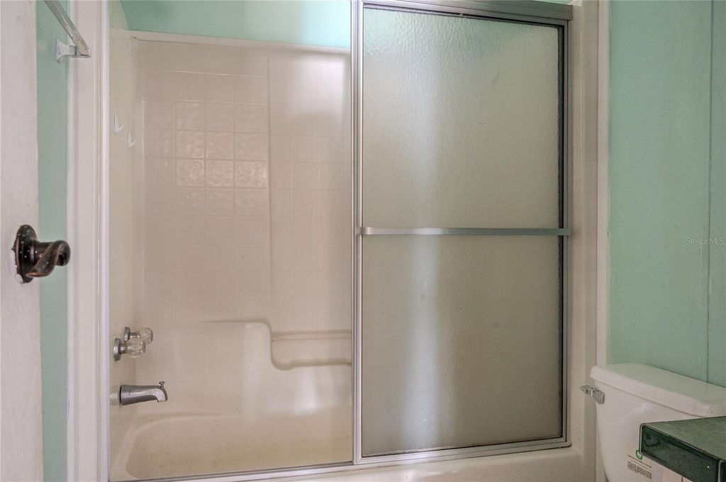 Image 23 of property listing at 8 13TH STREET SE, Steinhatchee, FL 32359