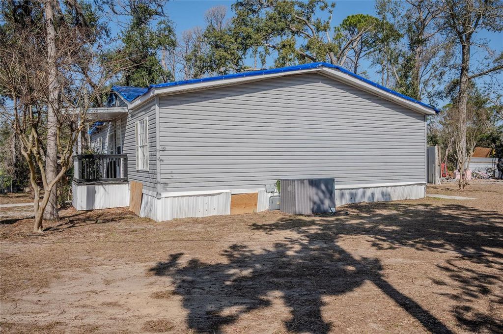 Image 28 of property listing at 8 13TH STREET SE, Steinhatchee, FL 32359