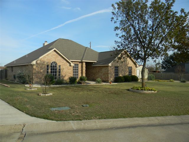 904 Martin, Italy, TX 76651