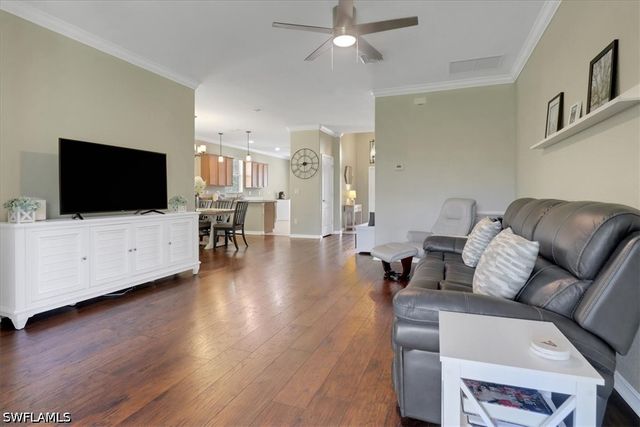 2391 Heydon CIR E, Naples, FL 34120