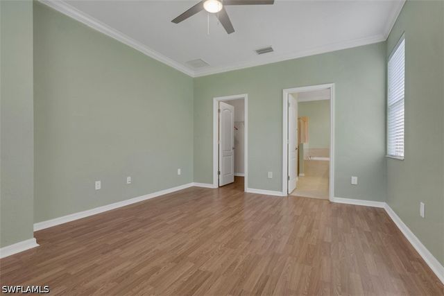 2391 Heydon CIR E, Naples, FL 34120