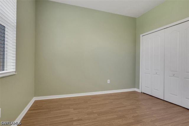 2391 Heydon CIR E, Naples, FL 34120