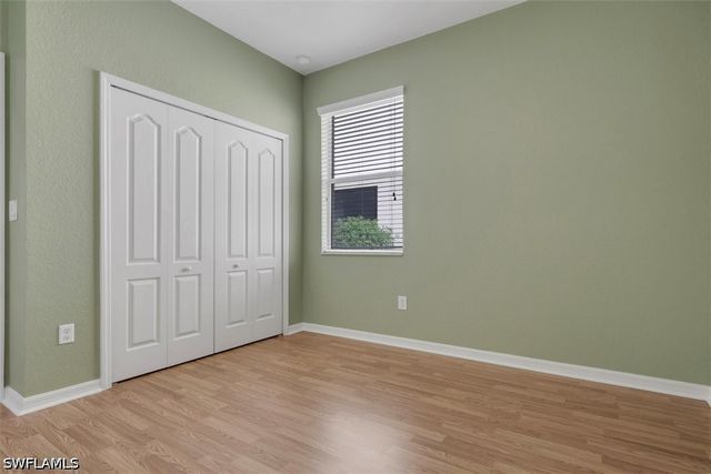 2391 Heydon CIR E, Naples, FL 34120