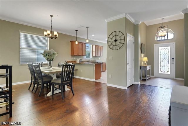 2391 Heydon CIR E, Naples, FL 34120