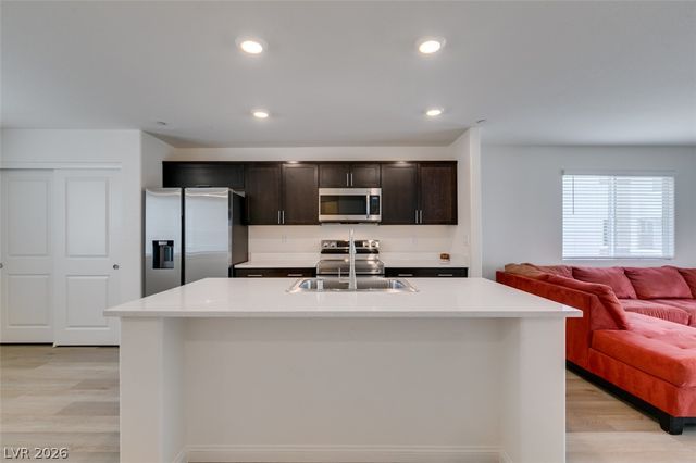 6860 Prairie Pearl Street, Las Vegas, NV 89148