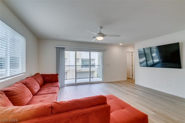 6860 Prairie Pearl Street, Las Vegas, NV 89148