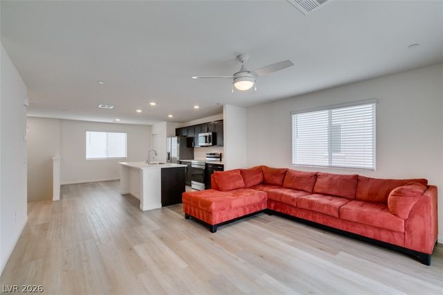 6860 Prairie Pearl Street, Las Vegas, NV 89148