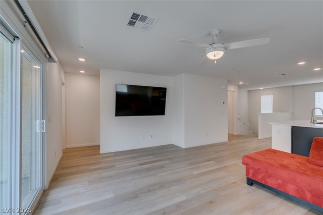 6860 Prairie Pearl Street, Las Vegas, NV 89148