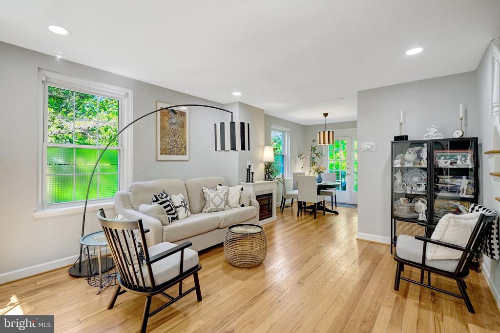 4847 27TH RD S, Arlington, VA 22206