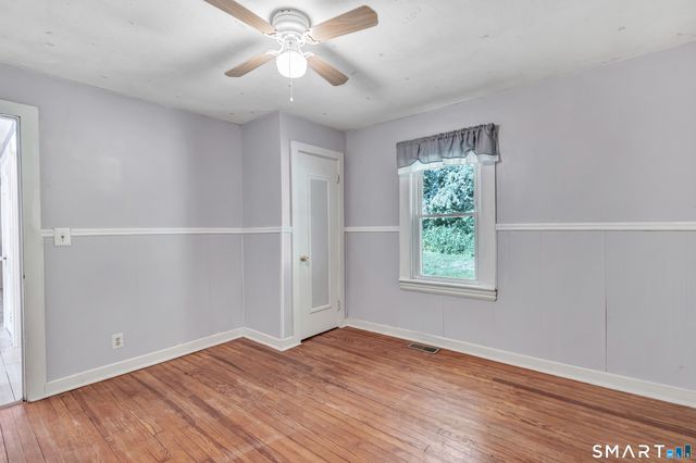 33 Emma Street, Seymour, CT 06483