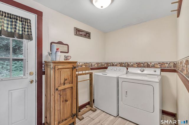 33 Emma Street, Seymour, CT 06483
