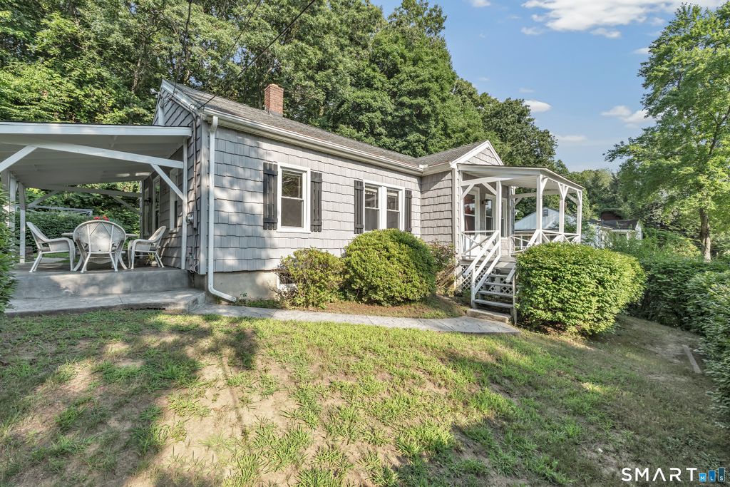 33 Emma Street, Seymour, CT 06483