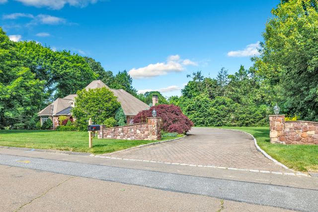 24 Brierwood Drive, Orange, CT 06477