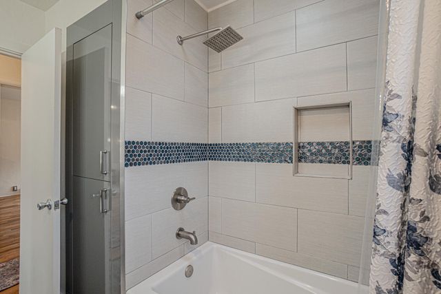 512 SE 10th Street, Grants Pass, OR 97526