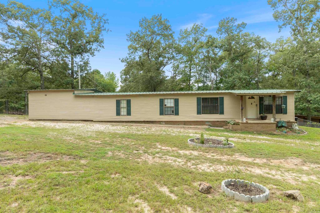 318 Red Oak Street, Malvern, AR 72104