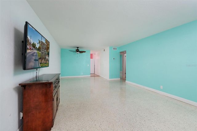 4143 57TH STREET N 501, Kenneth City, FL 33709