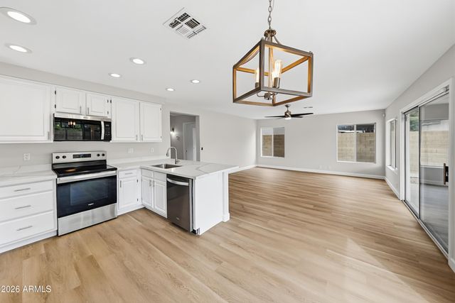 6811 N 78TH Avenue, Glendale, AZ 85303