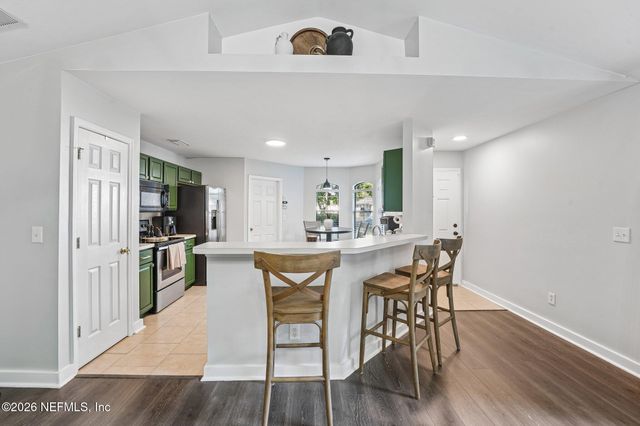 4459 LOVELAND PASS Drive E, Jacksonville, FL 32210