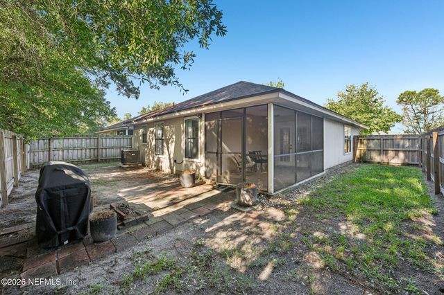 4459 LOVELAND PASS Drive E, Jacksonville, FL 32210