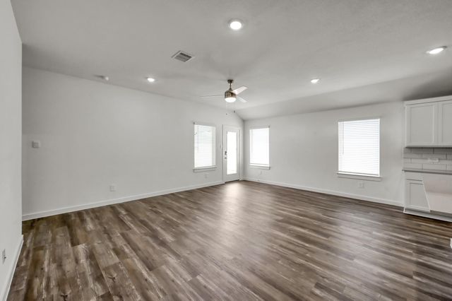 647 Delicate Arch Drive, Conroe, TX 77303